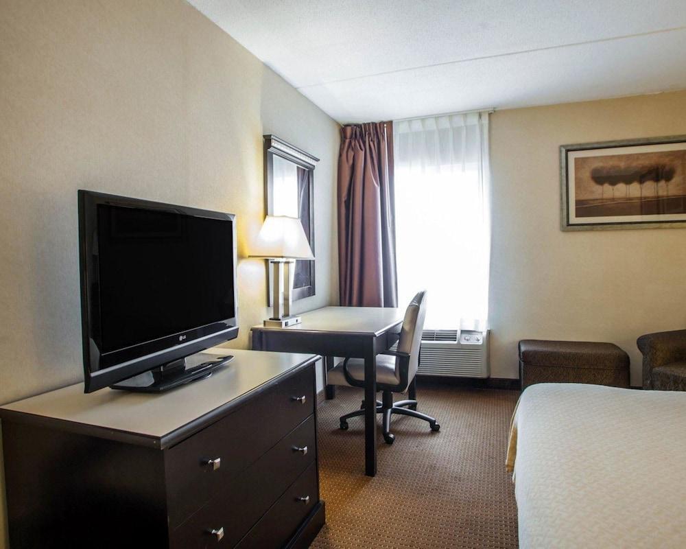 Quality Inn Aurora - Naperville Area Екстер'єр фото