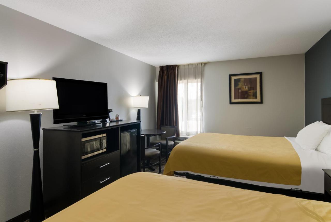 Quality Inn Aurora - Naperville Area Екстер'єр фото