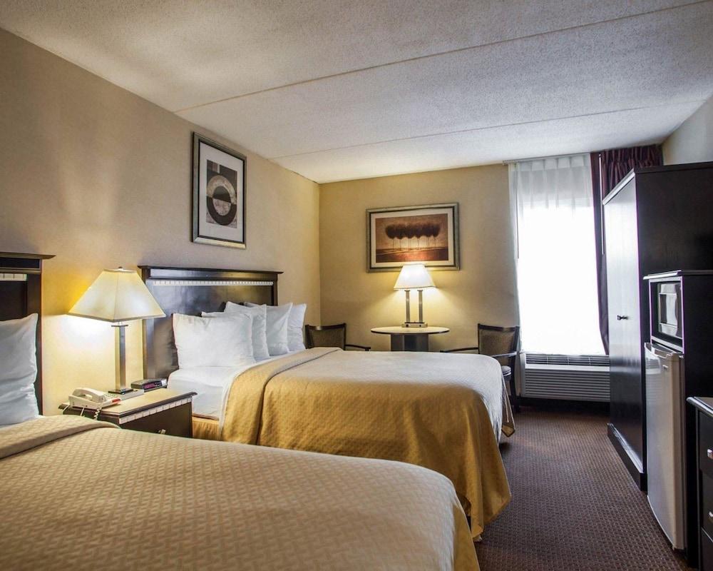 Quality Inn Aurora - Naperville Area Екстер'єр фото
