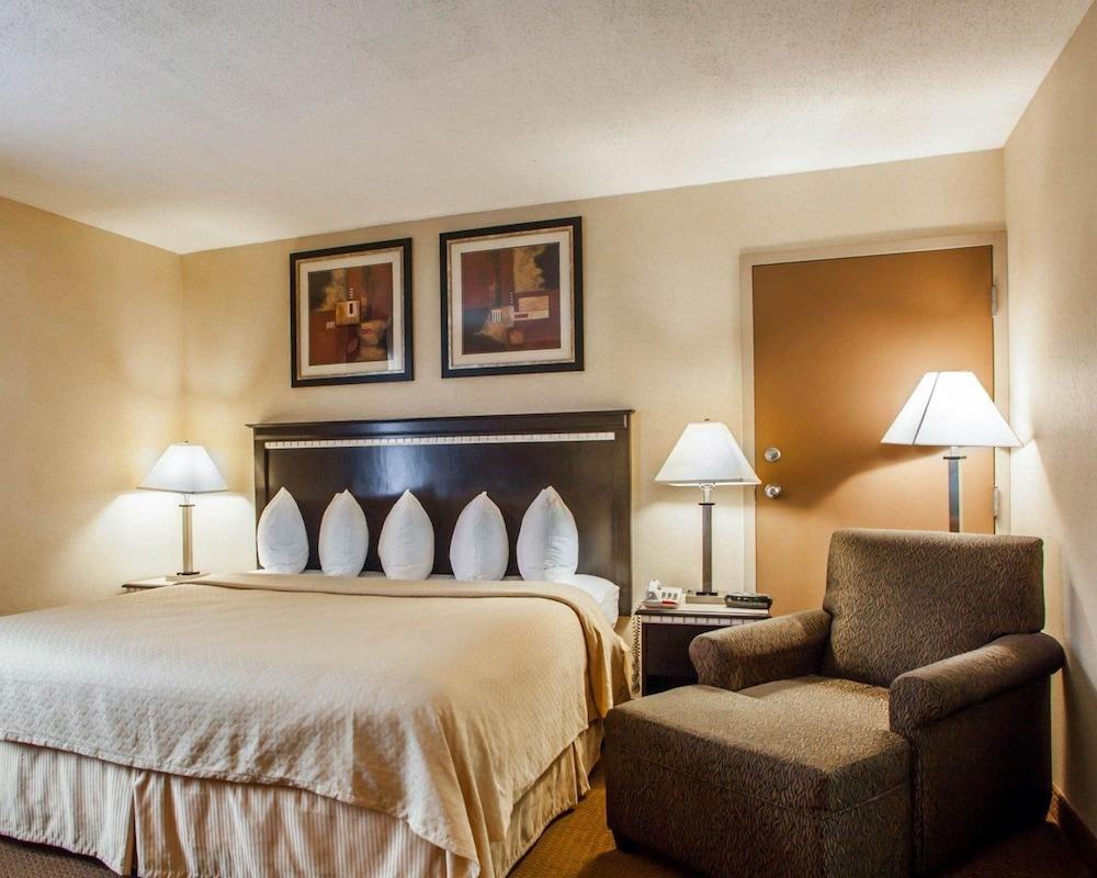 Quality Inn Aurora - Naperville Area Екстер'єр фото