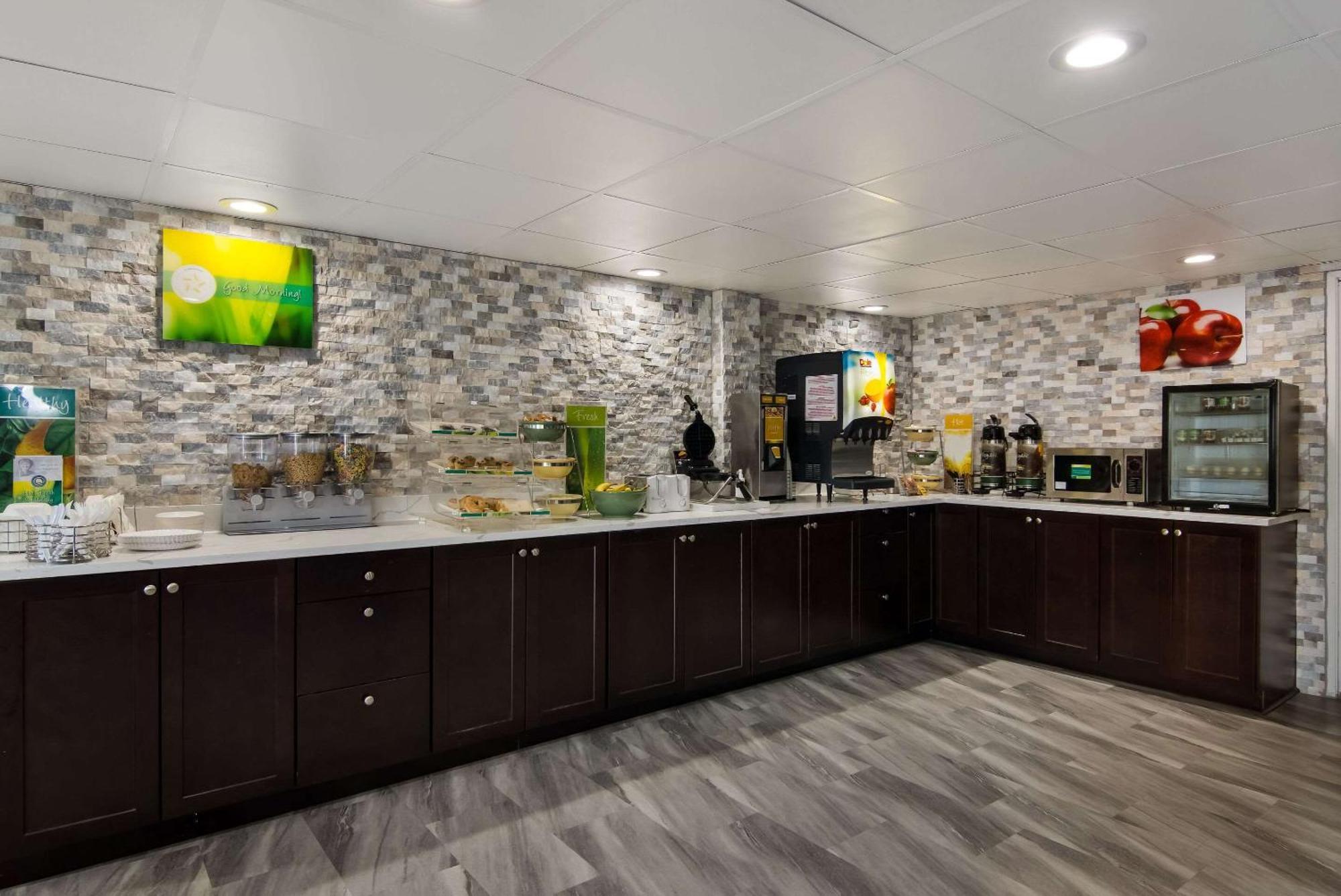 Quality Inn Aurora - Naperville Area Екстер'єр фото