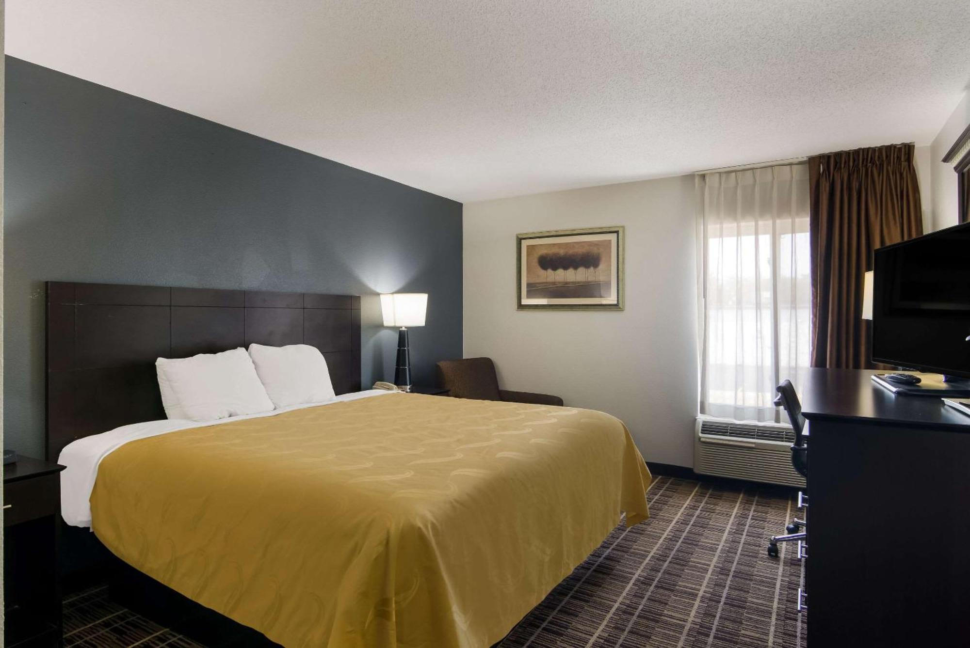 Quality Inn Aurora - Naperville Area Екстер'єр фото